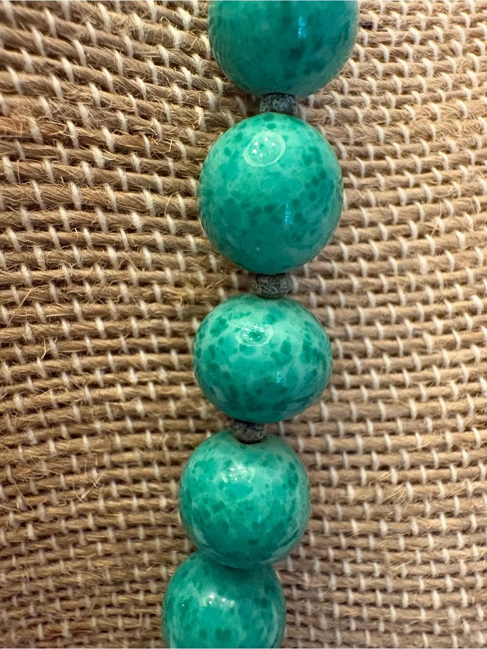 Miriam Haskell Vintage Green Speckled Glass Beaded Necklace. Hand Knotted. - Picture 3 of 7